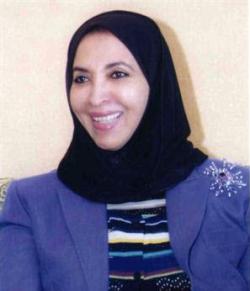 سفير تونس بالكويت يسلم الشيخة الدكتورة سعاد الصباح وسام الجمهورية التونسية