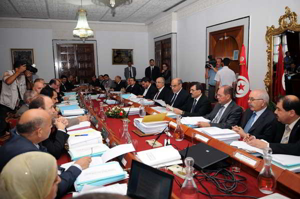 Le Conseil des ministre adopte 6 projets de loi et 32 projets de décret