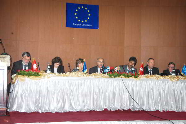 Tunisie: Séminaire, à Tunis, sur la lutte contre le blanchiment d'argent et la criminalité financière left