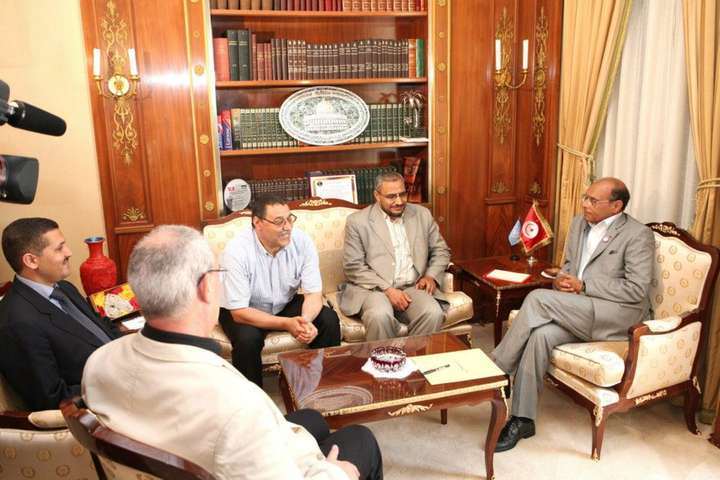 Marzouki rencontre des secrétaires généraux de partis politiques et des présidents de groupes parlementaires