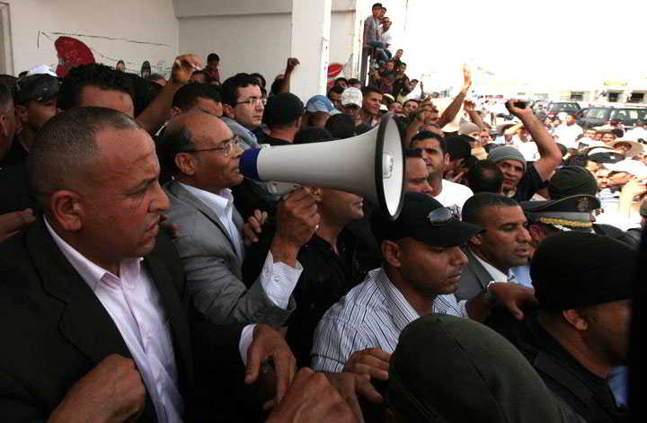 « Je vais œuvrer à ce que la région de Gafsa bénéficie de 20% au moins des recettes du phosphate », promet Marzouki