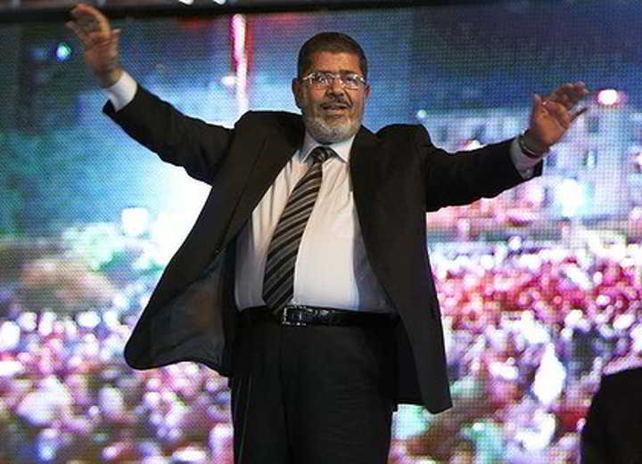وفد مصري ينوب عنمرسي لمشاركة تونس احتفالها بثورة 14 جانفي