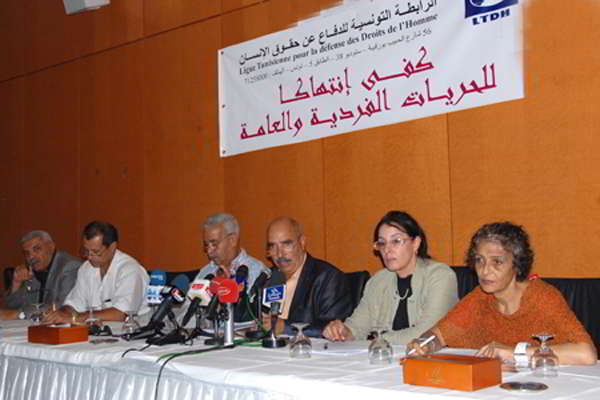 Des ONG appellent à constitutionaliser les droits humains ''dans leur acception globale et universelle''