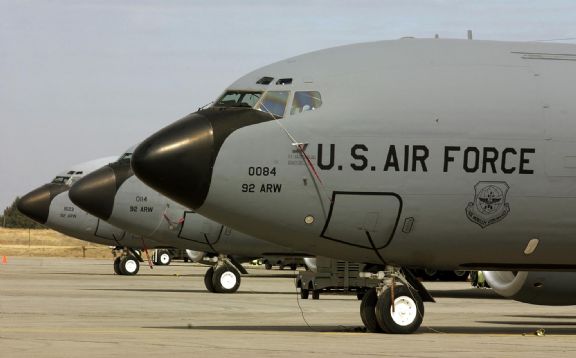 أكثر من 100 أمريكي بين ديبلوماسيين ومواطنين يغادرون تونس في اتجاه الولايات المتحدة