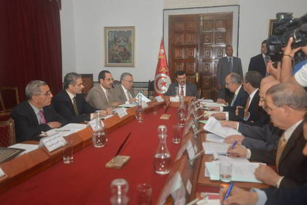 Commission ad hoc pour accélérer les procédures de recouvrement des biens et des avoirs à l'étranger