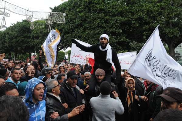 Marche pacifique à Tunis pour revendiquer l'assainissement de l'UGTT