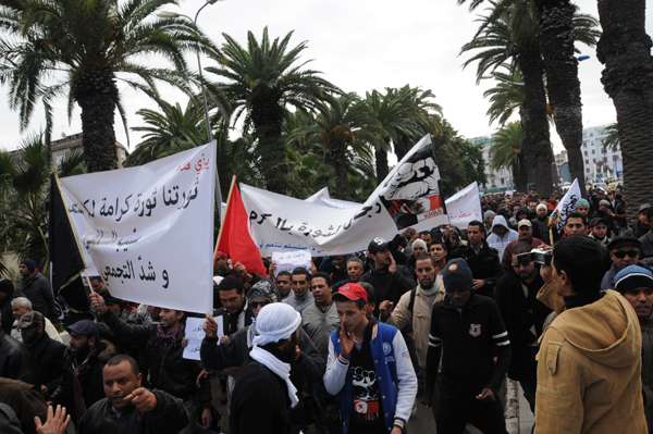 Marche pacifique à Tunis pour revendiquer l'assainissement de l'UGTT