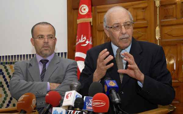 Les mesures restrictives aux crédits de consommation commencent à donner leurs fruits (Ayari)