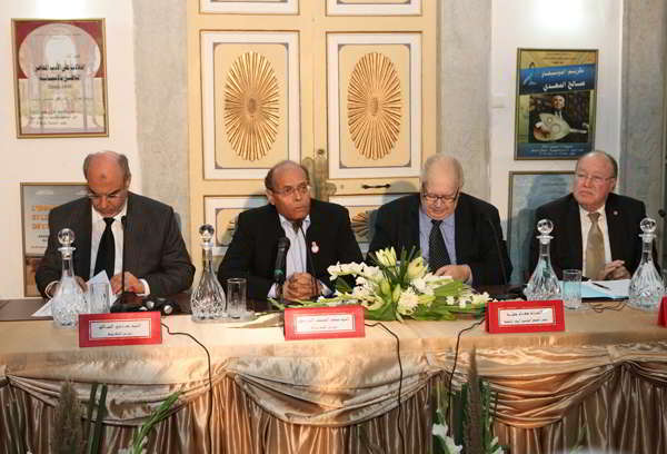 ILes trois présidents assistent à la cérémonie du conseil scientifique de Beit Al Hikma