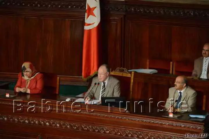 جدل على الفايسبوك بسبب المصادقة على قانون يتعلّق بالتعويض على المساجين السياسيين