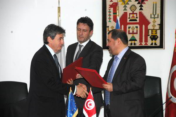 Signature de 2 accords de crédits d'une valeur de 170M€