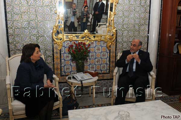 Bouchamaoui appelle l'ANC à fixer une date pour le parachèvement de la Constitution