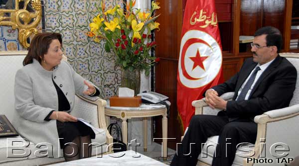 Tunisie: ''Imposer la loi et assurer la sécurité en vue d'une reprise économique'' (Wided Bouchamaoui)