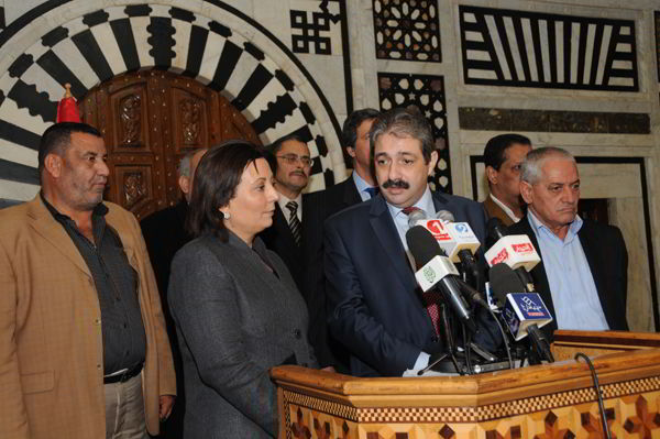 Signature d'un accord sur les majorations salariales dans les secteurs public et privé