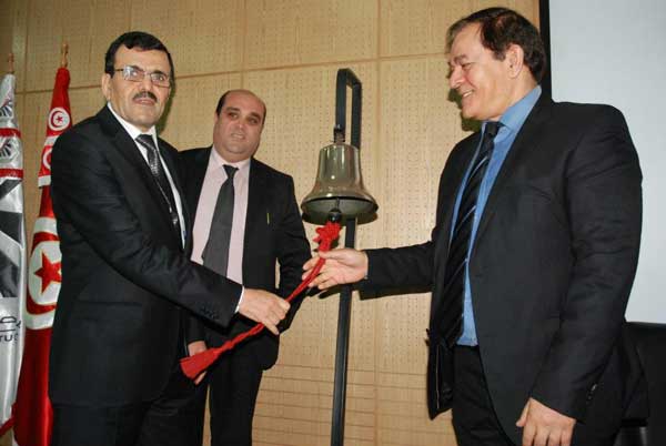 La cloche de la Bourse sonne la première cotation de «Ae Tech»