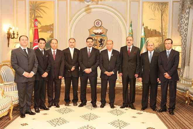 Marzouki remet leurs lettres de créance à de nouveaux ambassadeurs de Tunisie à l'étranger