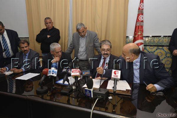 Signature d'une convention d'établissement des agents des entreprises environnementales