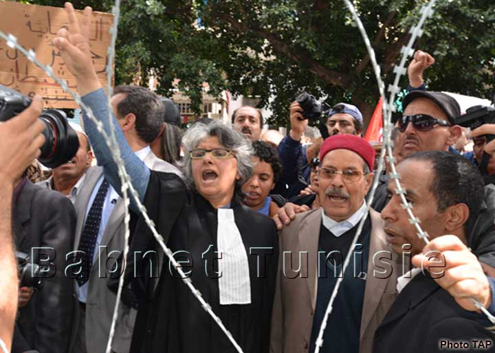 Rassemblement au Jellaz pour les cérémonies du 40e jour de la mort de Chokri Belaid