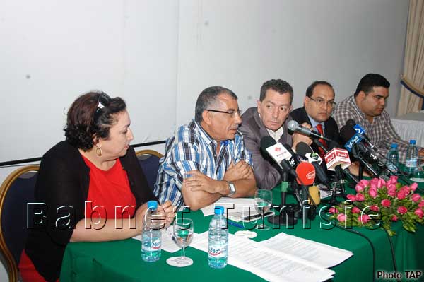 Constitution d'un collectif national d'assistance à la communauté tunisienne en Syrie