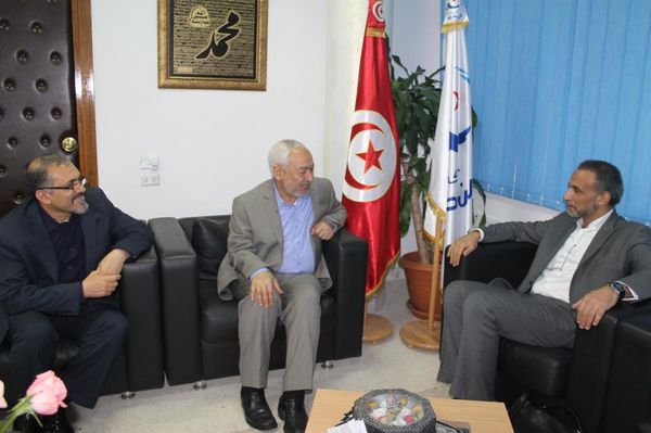 راشد الغنوشي يلتقى طارق رمضان