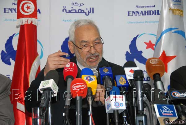 راشد الغنوشي لأنصار الشريعة: لا تعرضوا أنفسكم ومواطنيكم لمواجهة الدولة وعليكم الانضواء تحت القانون