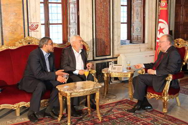 التسريع بمناقشة الدستور ابرز محاور اللقاء الذي جمع مصطفى بن جعفر براشد الغنوشي