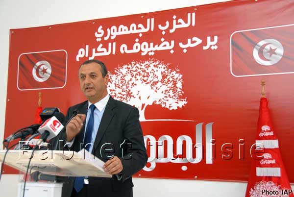 L'actuel gouvernement ne peut fonctionner en dehors d'un consensus national (Issam Chebbi)