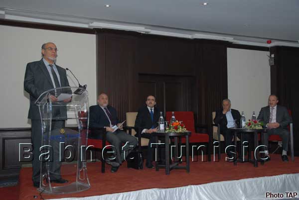 Seul un développement solidaire peut mettre fin à l'émigration clandestine, affirme Jebali