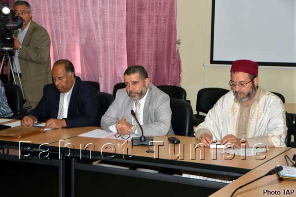 تونس: الحادي عشر من ماي تاريخ انطلاق أول عمرة