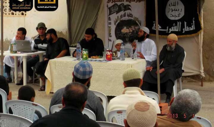 خلال خيمة دعوبة بسوسة: توبة أكثر من 40 شاب على يد أحد شيوخ السلفية