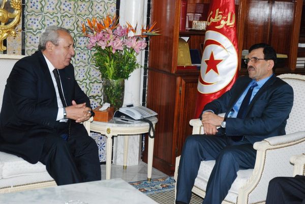 Le chef du gouvernement s'entretient avec le nouvel ambassadeur du Maroc en Tunisie