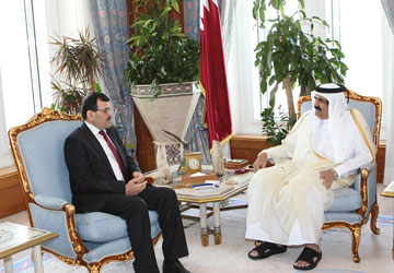 Larayedh: '''l'Emir du Qatar réaffirme sa disposition à promouvoir la coopération et à dynamiser les accords entre les deux pays''