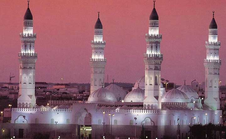 لأول مرة في التاريخ.. الانقلابيون يغلقون الجامع الأزهر