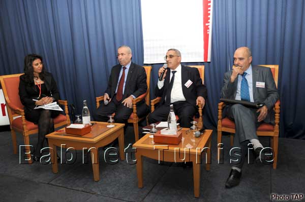 Tunisie: La réforme du système sécuritaire post-révolution, thème d'un colloque à Tunis