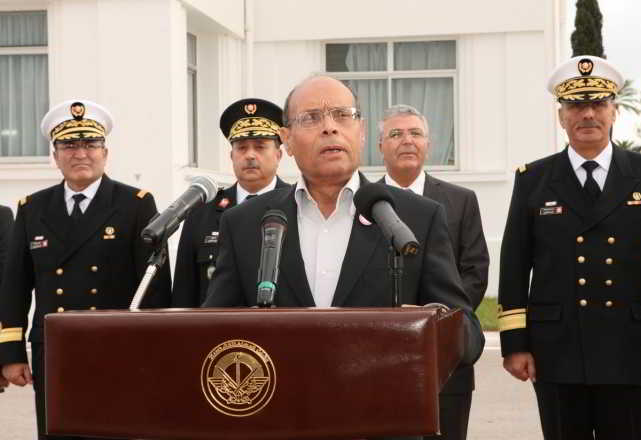 Tunisie: Marzouki loue les efforts de l'armée nationale dans la sauvegarde du processus de transition démocratique