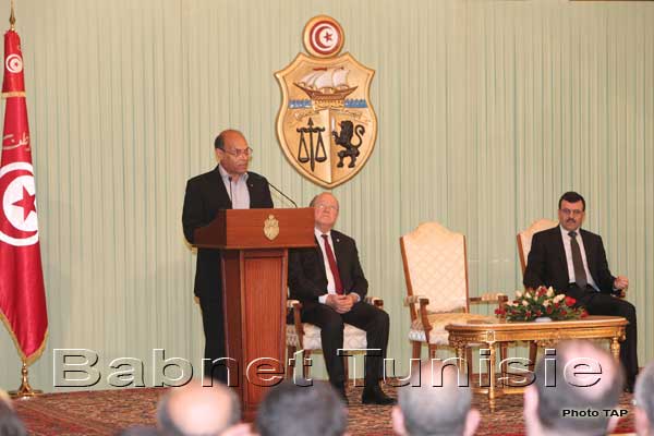 الرئيس المرزوقي يطالب بحل رابطة حماية الثورة