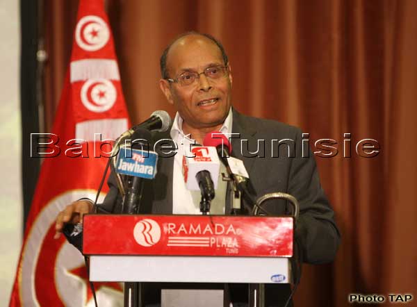 Tunisie: Marzouki appelle à ''un gouvernement de consensus'' qui se consacre aux questions sociales et de développement