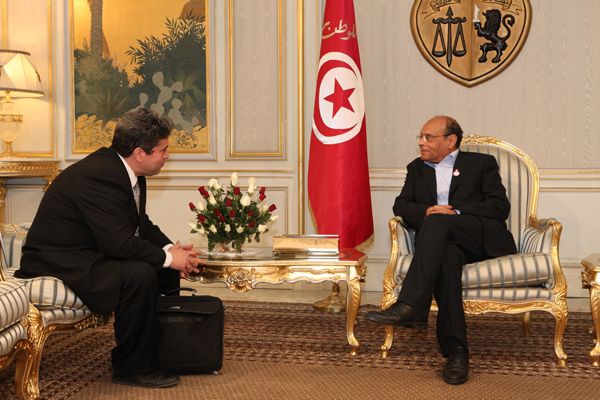 Tunisie-Libye La lutte contre la désertification au centre d'un entretien de Marzouki avec un chercheur libyen