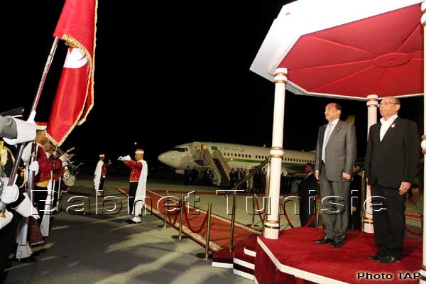 Tunisie: Abbas et Ould Abdel Aziz à Tunis