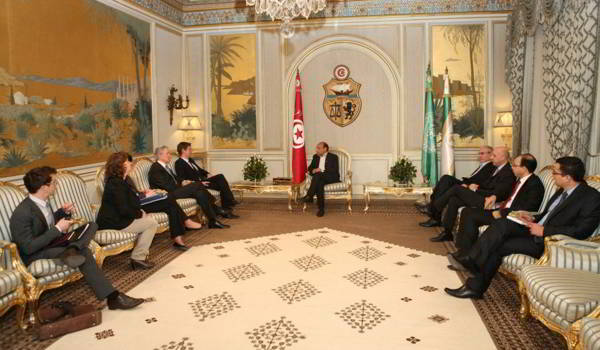 Tunisie-France Examen des moyens d'impulser les relations tuniso- françaises