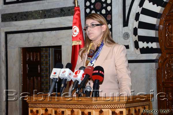 Amel Mzabi pour la révision de la redevance audiovisuelle et la réduction des taxes imposées aux médias