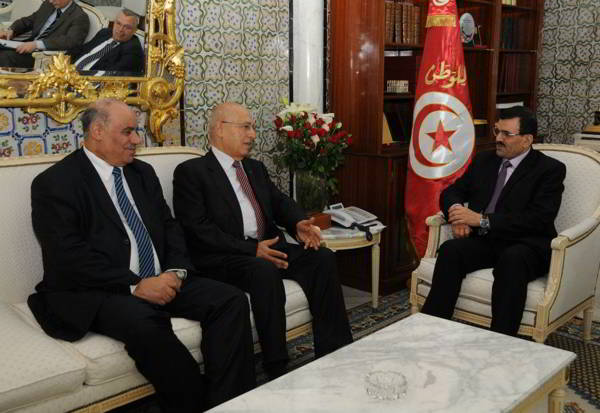 Le chef du gouvernement s'entretient avec Nabil Chaath sur les développements de la cause palestinienne