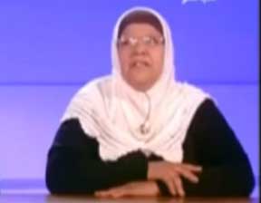 الأم الحقيقية للمقاتل التونسي في سوريا تظهر في الفايسبوك وتتهم نسمة وقناة التونسية بالمغالطة