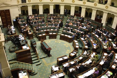 نائب في البرلمان البلجيكي يتهم وزير بلاده بمعرفة قتلة شكري بلعيد