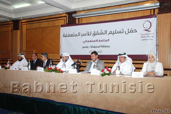 بالزغاريد العائلات التونسية تتسلم مساكنها من جمعية قطر الخيرية