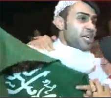 السعوديون يواصلون تشجيع المنتخب التونسي رغم حادثة المدارج