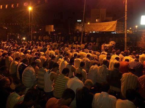 أنصار الشرعية يحتجون أمام المجلس الوطني التأسيسي لحماية الشرعية