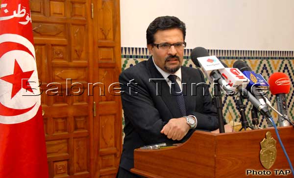 Tunisie: Le gouvernement tunisien ''préoccupé'' par les déclarations du ministre français de l'intérieur