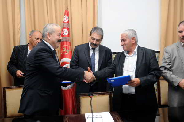 Alignement des salaires des contractuels dans les associations pour handicapés à ceux des travailleurs permanents