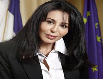 الوزيرة الفرنسية المكلفة بالفرونكوفونية : المرأة التونسية فقدت الكثير من مكاسبها و الحجاب يهدّد حقوقها